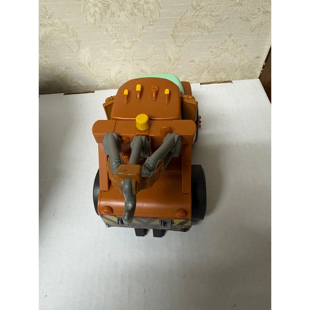 Disney Pixar‎ Cars Tow Mater Toy Truck Radiator Springs Brown Teal Pop Up Hood